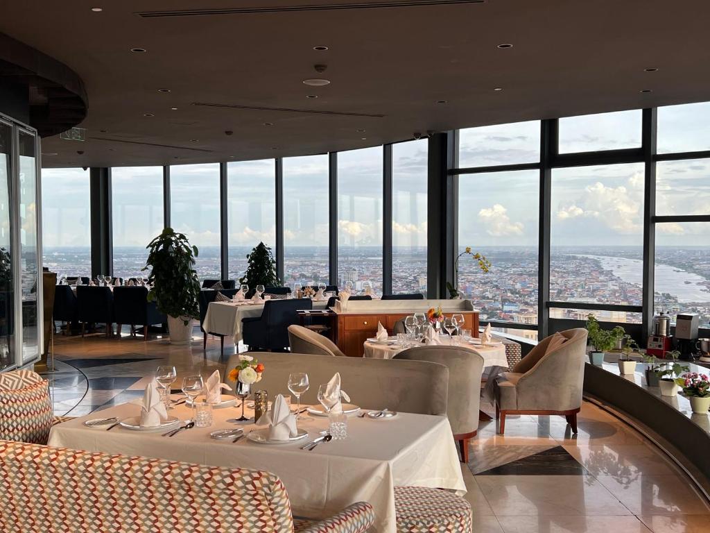 Our Restaurant – The Penthouse Residence